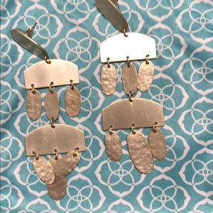 NWOT Kendra Scott Emmet earrings